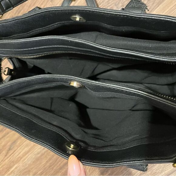 Kenneth Cole Reaction Triple Entry Harriet Handbag Purse Black w/ Gold Hardware - Picture 13 of 14